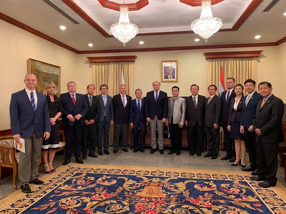 TRCC President and Executive Committee Members paid courtesy call